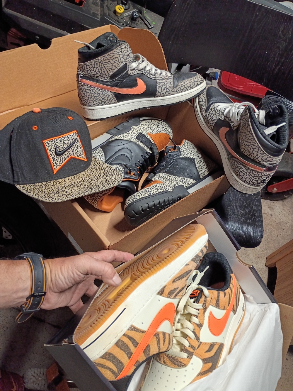 Nike Air Trainer 1 MD PRM NRG Safari Sz 10.5 W/ Heritage Safari Pennant Snapback